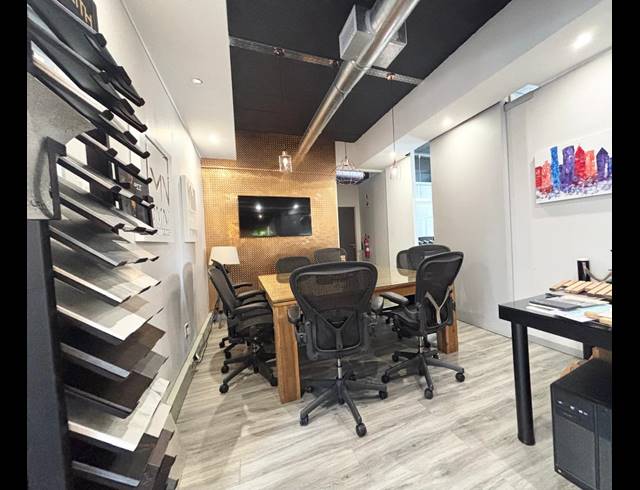149M² OFFICE FOR SALE IN SOMERSET PARK